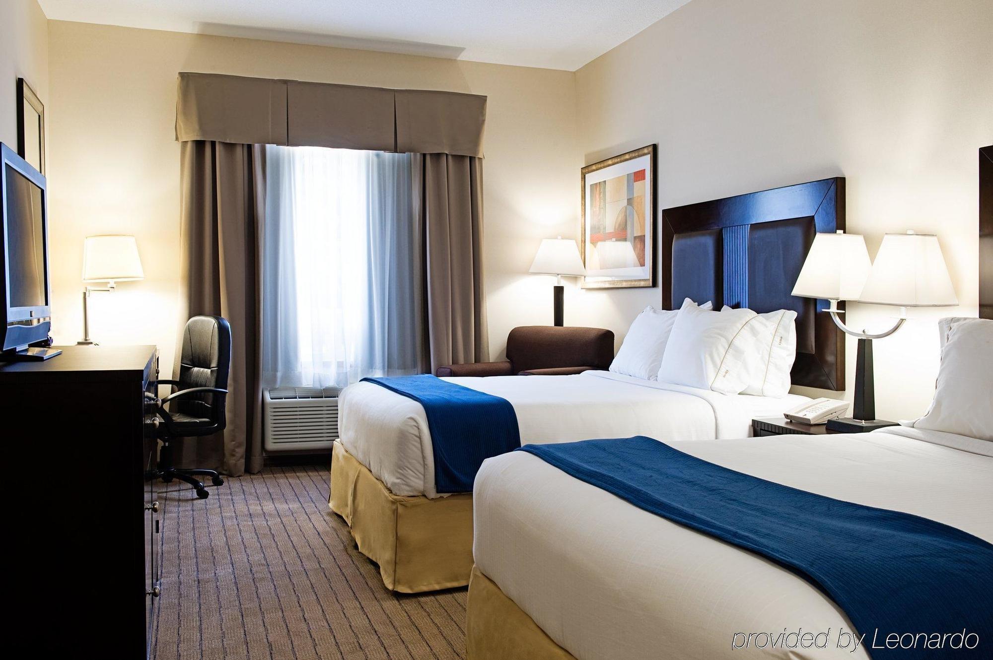 Ramada By Wyndham Prince Albert Habitación foto